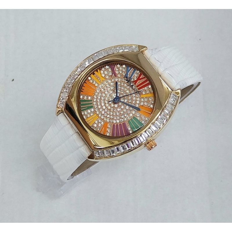 Jam tangan wanita / Cewek Original Chopard Tali kulit kilat
Full mata
Kaca crystal piramid