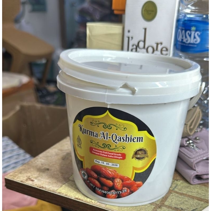 

KURMA EMBER AL-QASHIEM 1 EMBER (KEMASAN EMBER 800 GRAM TAPI ISI 500 GRAM)