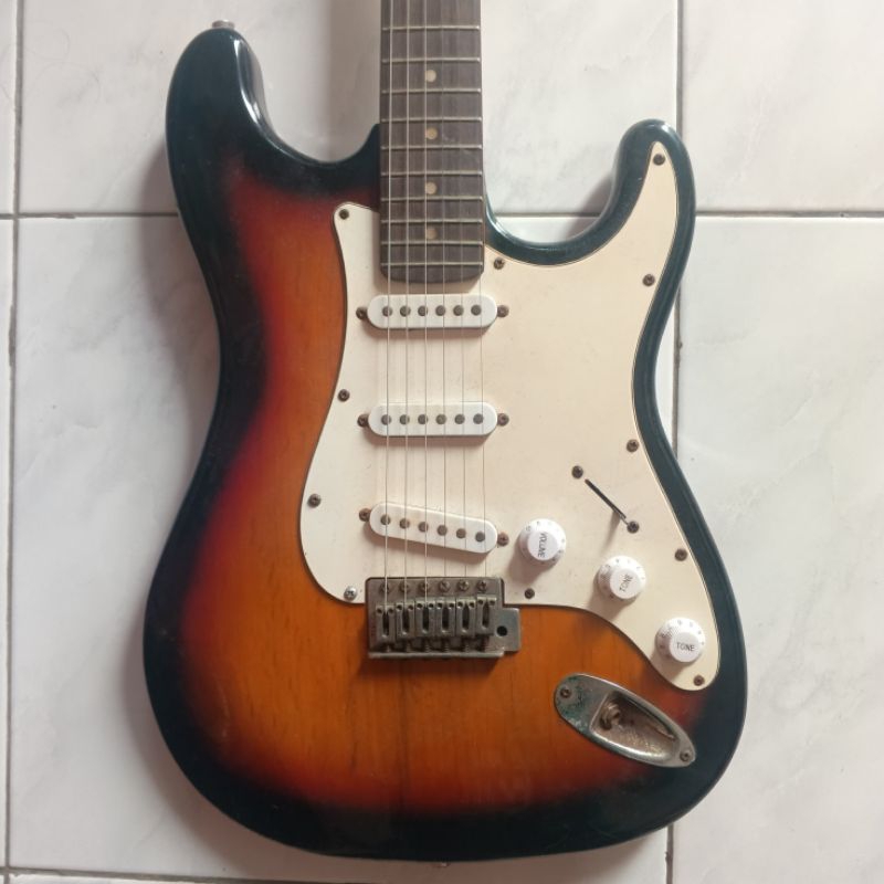 gitar merk Scorpion ms100sb old series asli original mic