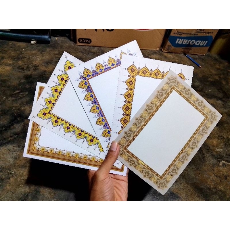 

kertas kaligrafi/kertas bingkai kaligrafi/kertas tehzhib kaligrafi/ kertas motif /kertas bahan kaligrafi