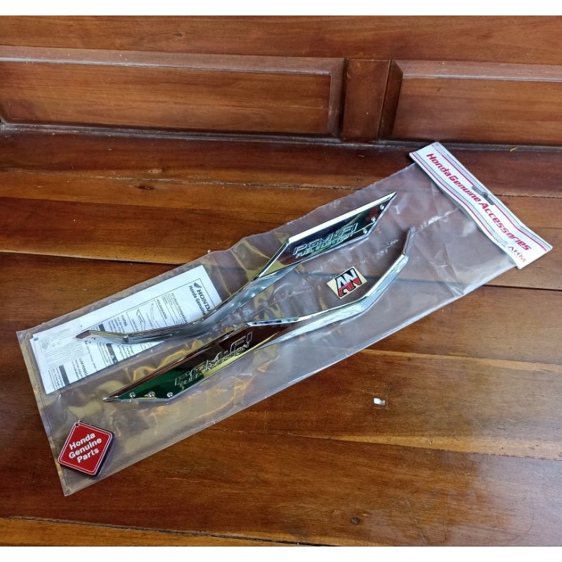 Garnish Side Body Vario 125 150 eSP 2015 LED OLD Original Honda Hiasan Bodi Samping