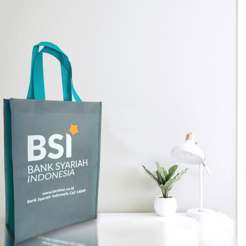 

READY STOCK Trikem Goodiebag Bahan 2 Warna Ukuran 30x40cm (Isi 10pcs) BSI Bank Syariah Indonesia