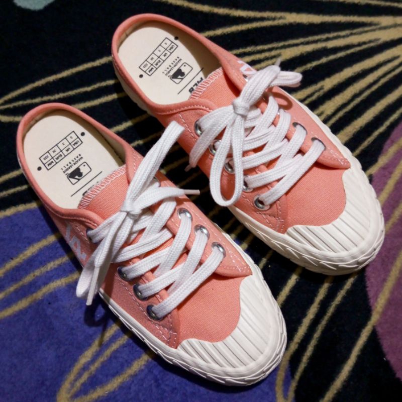 MLB PlayBall Mule LA Dodgers Original Ladies Pink