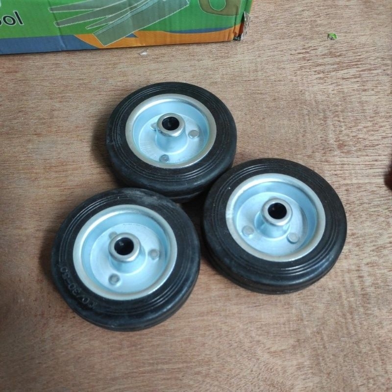Roda Karet Hitam lebar 10cm Ban Troli Roda miniatur truk