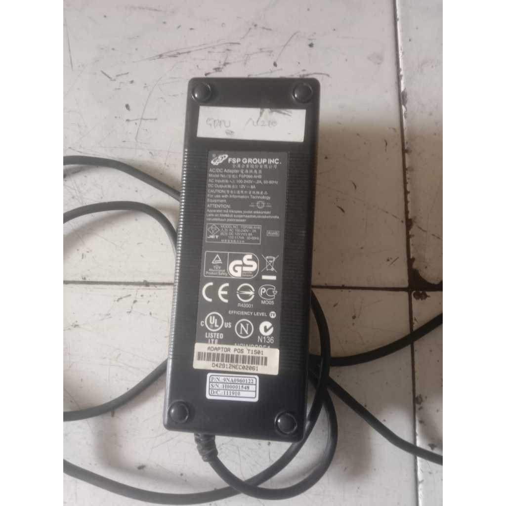 ADAPTOR FSP 12 VOLT 8 A