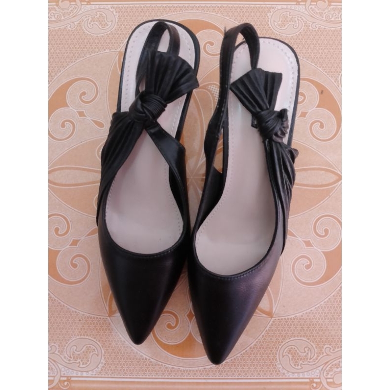 XES HIGH HEELS BLACK - Preloved New