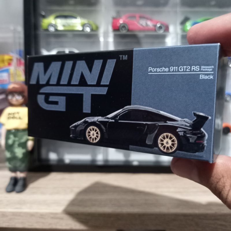 Custom Box #401 Porsche 911 GT2 RS Weissach Package MiniGT