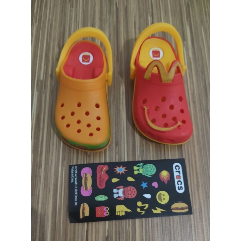 mainan happy meal mcd preloved Crocs, Tomica, Sanrio, Minion, transformers, shinkansen, bt21