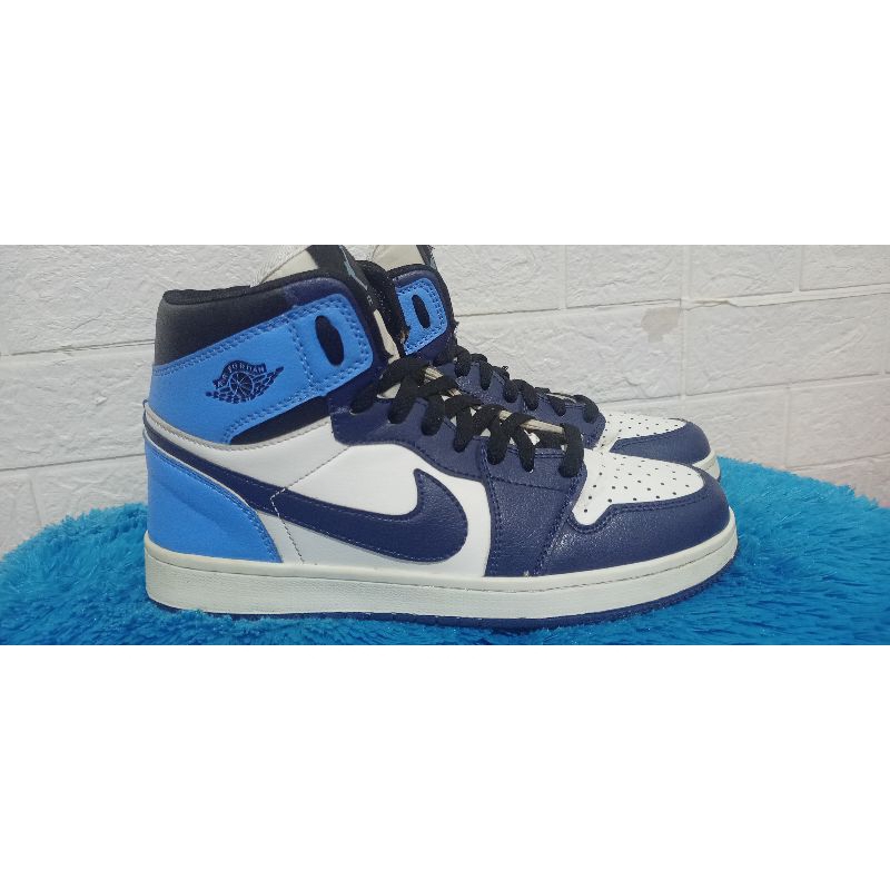 Sepatu Nike Air Jordan 1 High Obsidian Blue. size 40. second original.