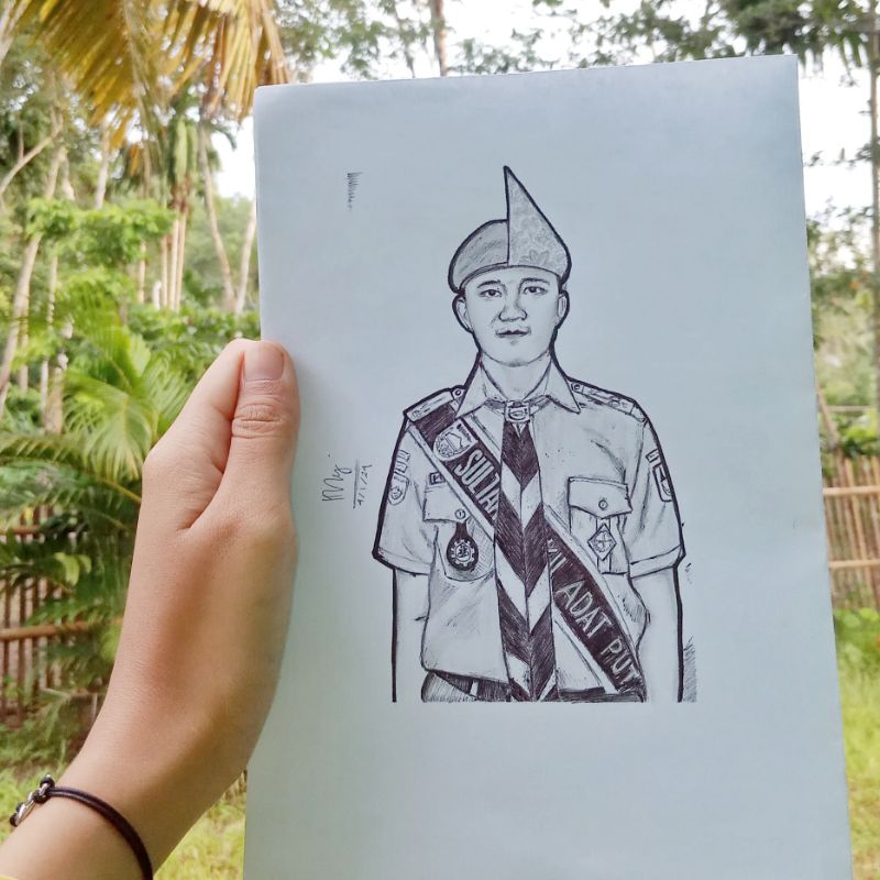 

SketsaWajah/Drawing/Gambar/ Kado/UkuranA5