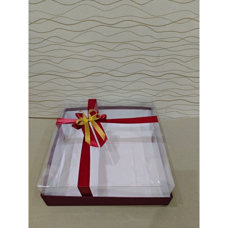 

kotak kue maroon 25x25