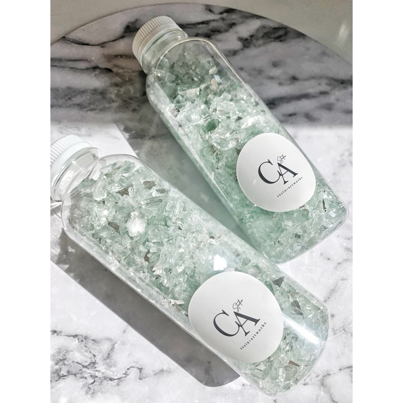 

Crystal Glass 300gr / Pecahan Kaca Untuk Kerajinan Resin Art