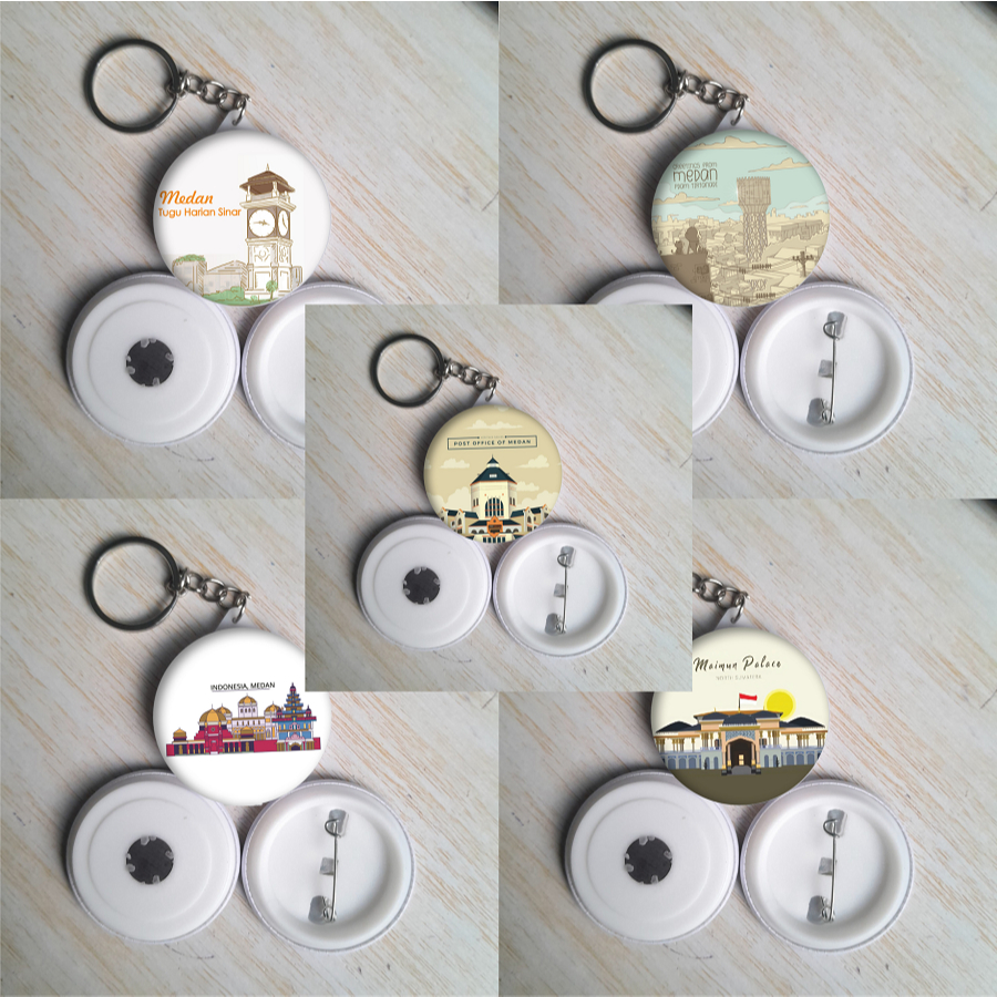 SOUVENIR OLEH-OLEH MEDAN GANTUNGAN KUNCI/BROS/PIN/MAGNET TEMPELAN KULKAS