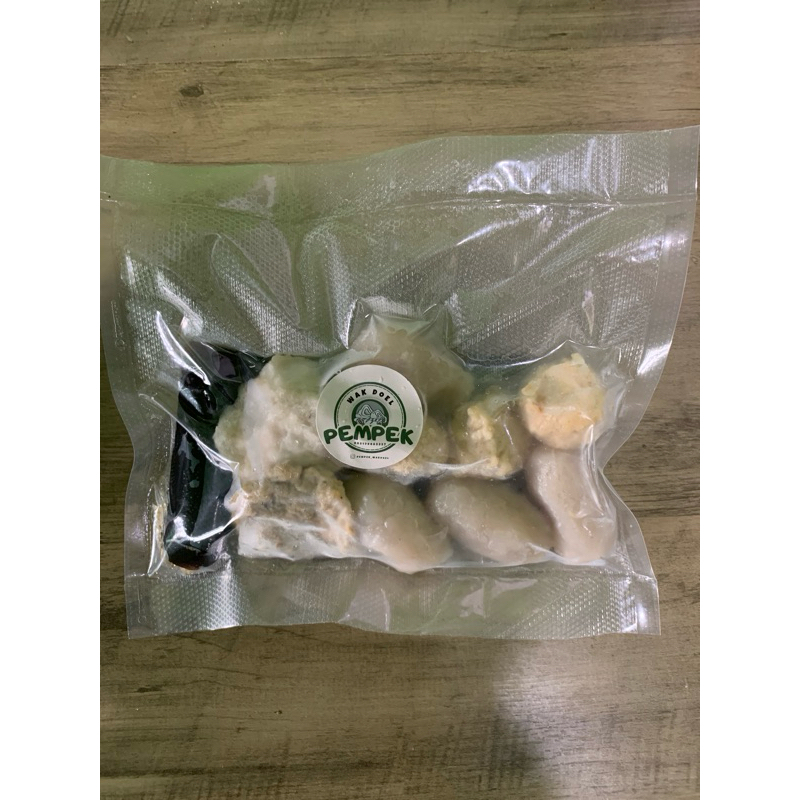 

Pempek Palembang Asli / Pempek Frozen Isi 10