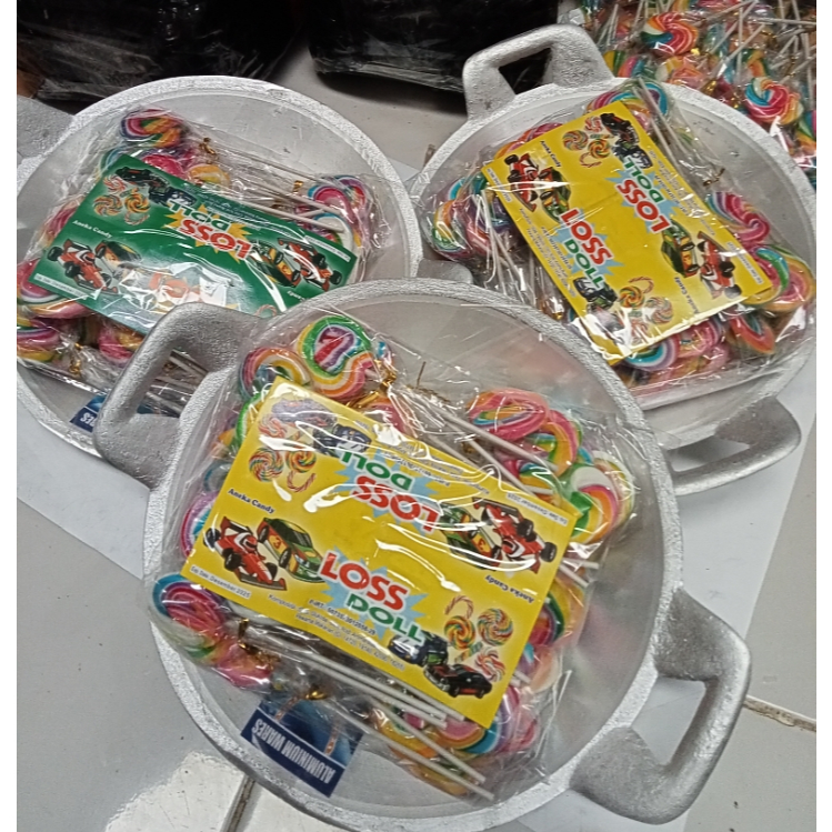 

Permen LOLIPOP isi 60 pcs berhadiah panci, wajan - wajan & panci berhadiah permen lolipop 60 pcs