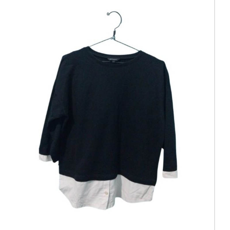 Baju wanita The Executive  kaos Ukuran L (PRELOVED pemakaian pribadi)