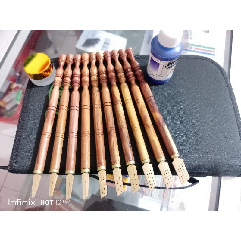 

paket lengkap Qalam kaligrafi naskah 3-12 +tas Qalam+tinta Daniel+tempat tinta