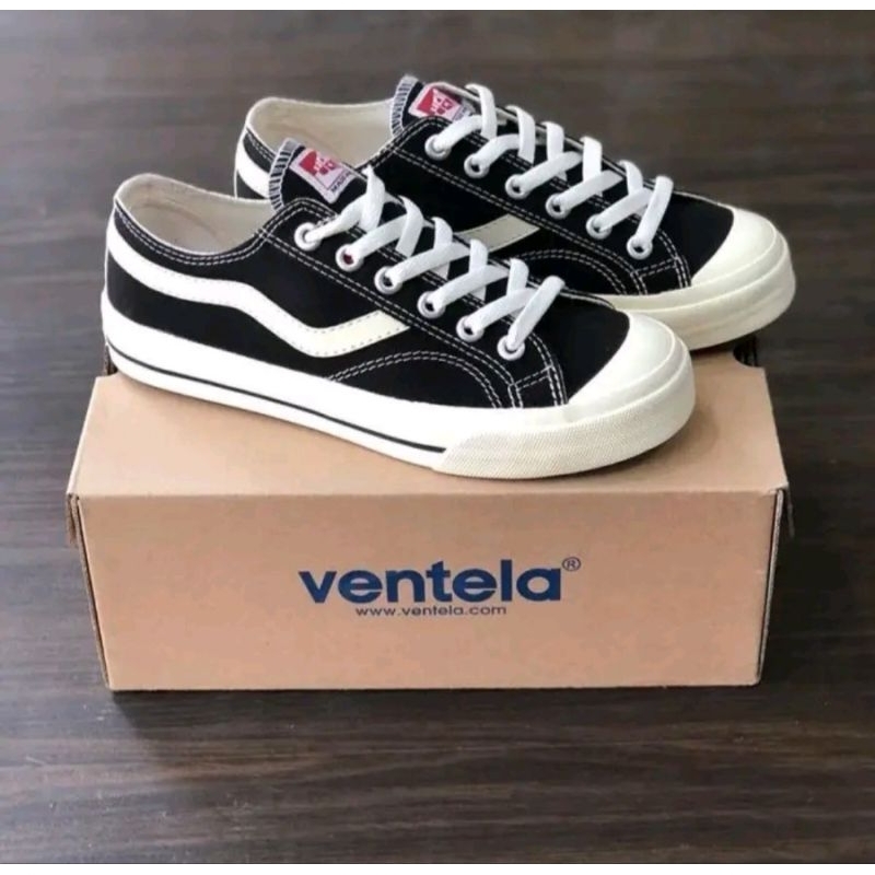 Ventela Sepatu Kanvas Hitam Putih
