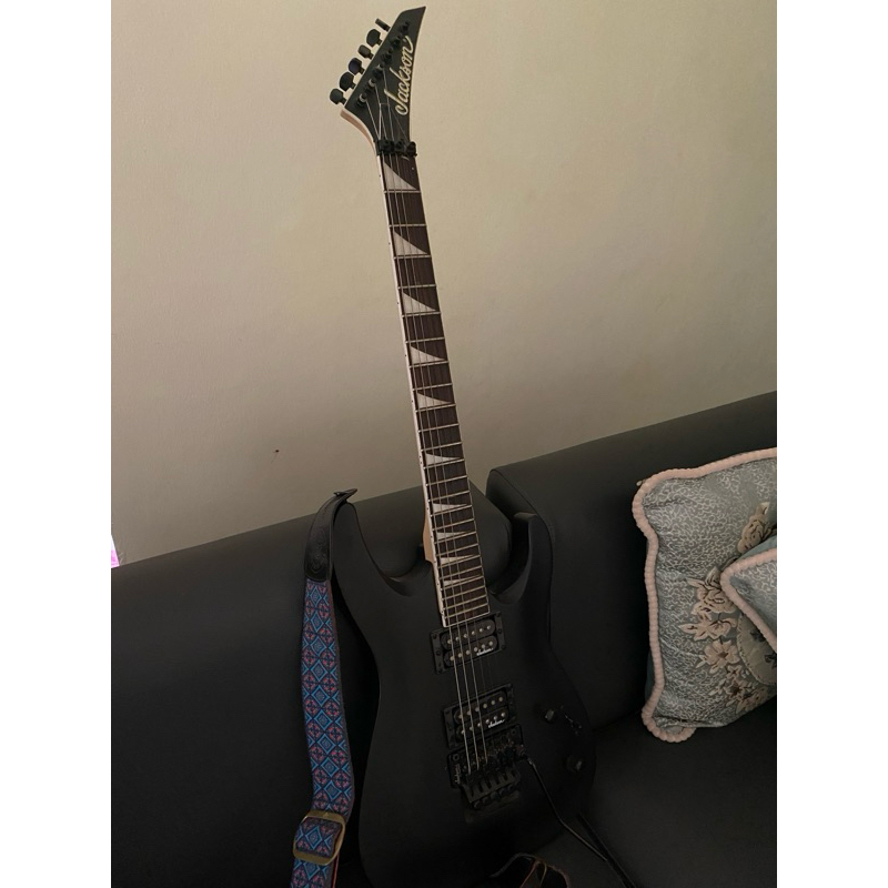 Gitar Jackson Dinky JS32