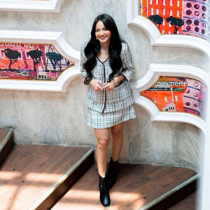 Enzy Storia X This Is April Atasan Cardigan Zephyra Tweed Top