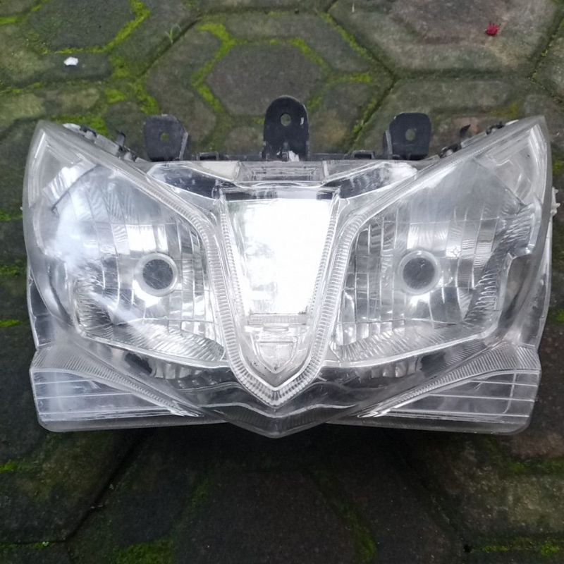 REFLEKTOR LAMPU DEPAN HONDA VARIO TEKNO ORIGINAL 125  2012 2013 2014 / reflektor headlam Honda vario