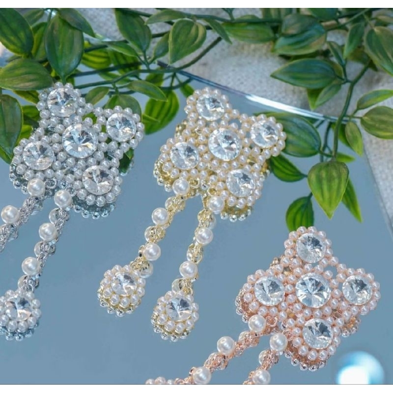 Drupadi brooch Restu Anggraini-Silver. Bros/brooch by Restu Anggraini