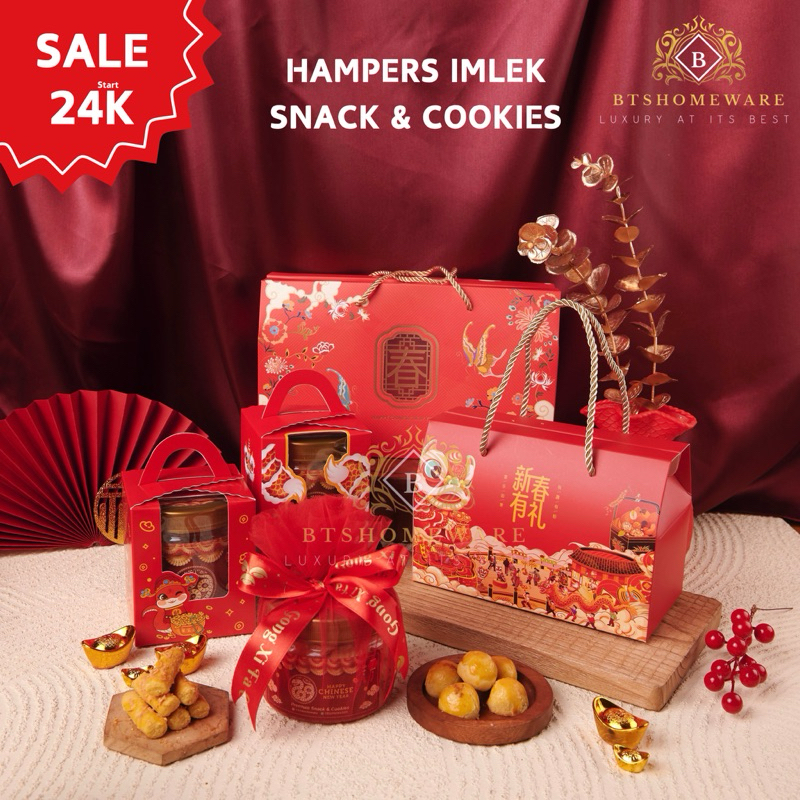 

Hampers Imlek 2025 Shio Ular/ Hampers Kue Kering Nastar Kastangel Cookies Sagu Keju Coklat Mede / Parcel Imlek Premium