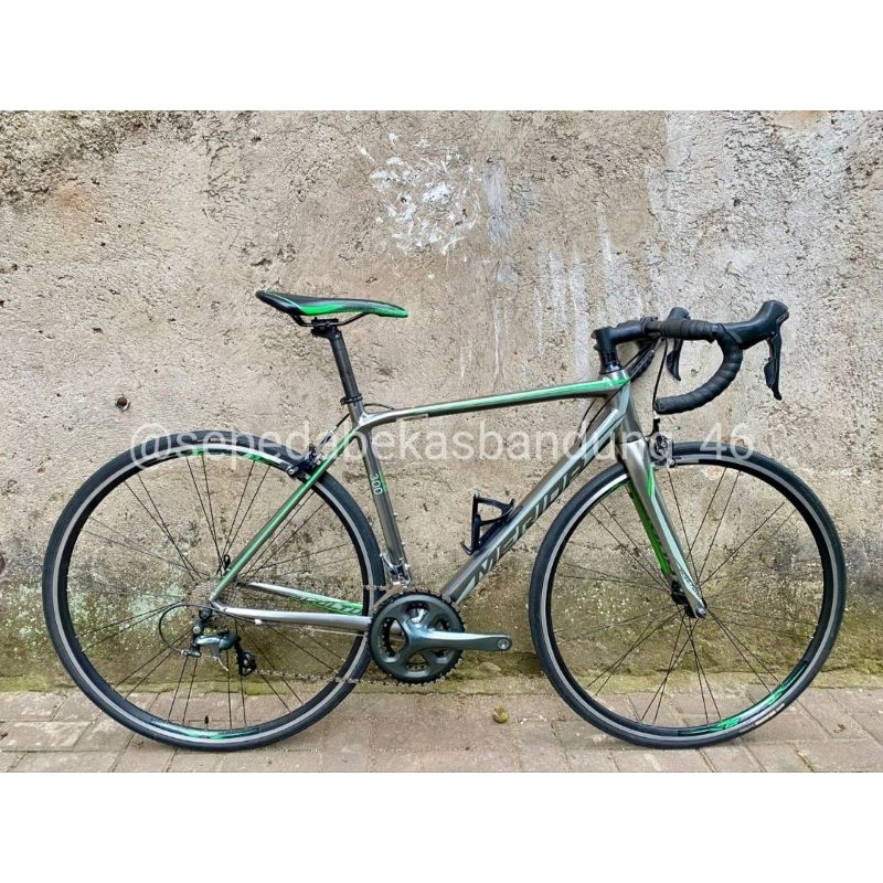 Roadbike/Sepeda Balap Merida Scultura 300