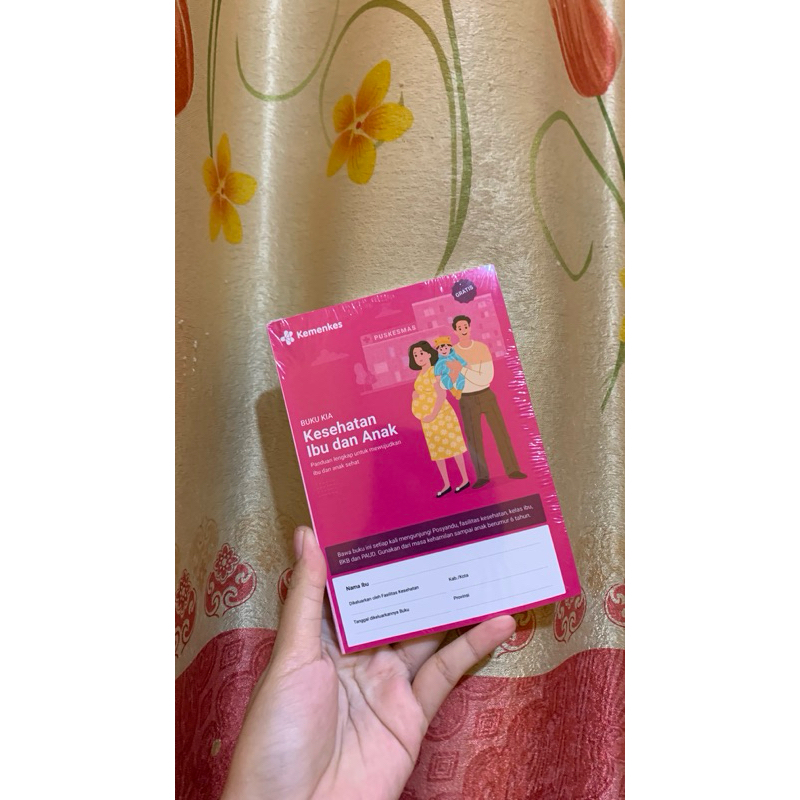 

Buku Kesehatan Ibu dan AnaK (KIA) 2024 A6 Buku KIA Kualitas Eksklusif