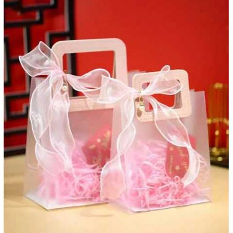 

Kotak Penyimpanan Transparan Doff Tas Mika PVC Handle Kulit Goodie Bag Hampers