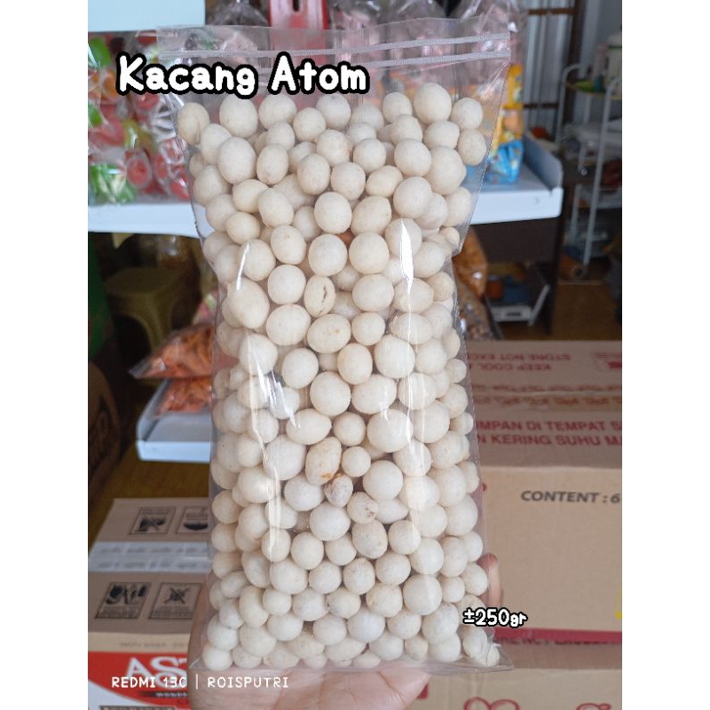 

Kacang Atom