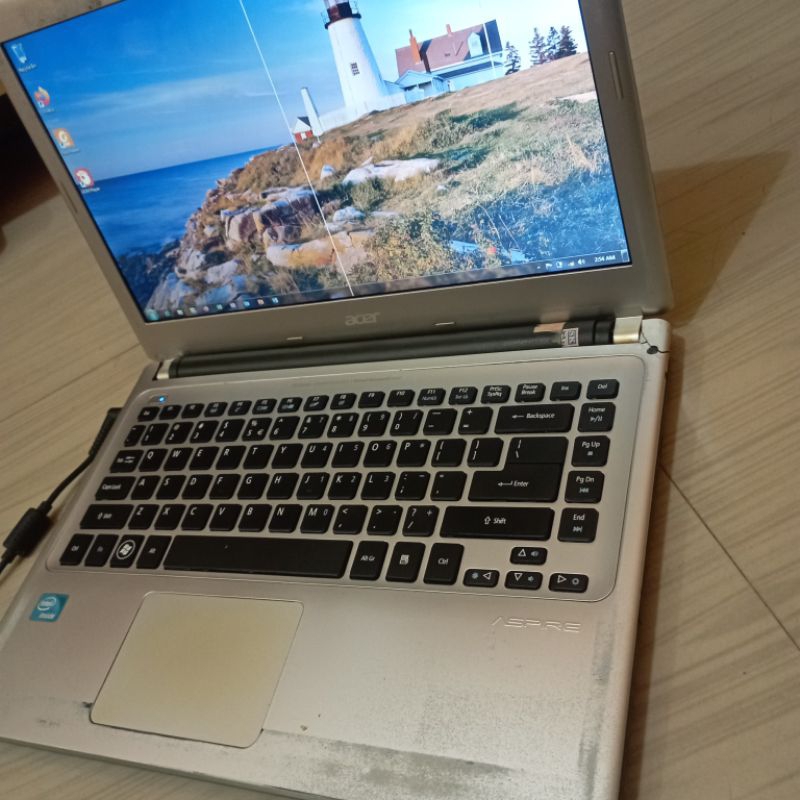Laptop Acer V5-431 14 inc ram 4 gb murah