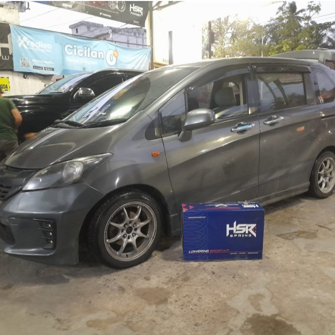 LOWERING KIT HSR RED HONDA FREED 2012 - 2022 / PER MOBIL CEPER UNTUK MOBIL HONDA FREED