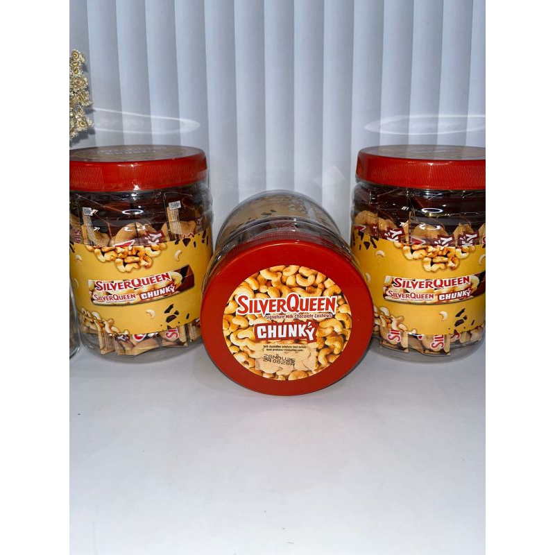 

SILVERQUEEN CHUNKY JAR | 1 JAR ISI 12 PCS