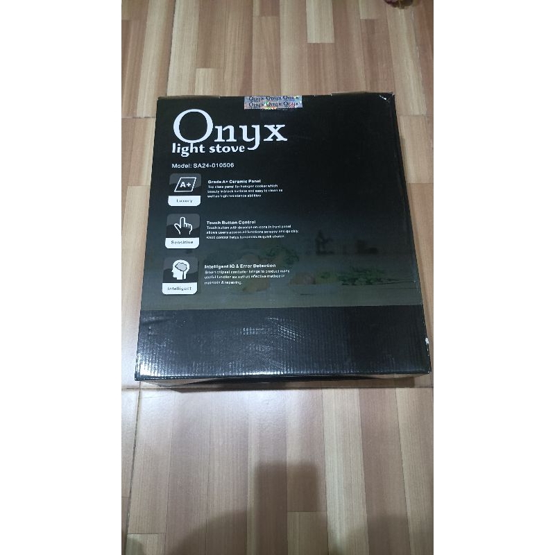 Kompor listrik Onyx SA24-010506