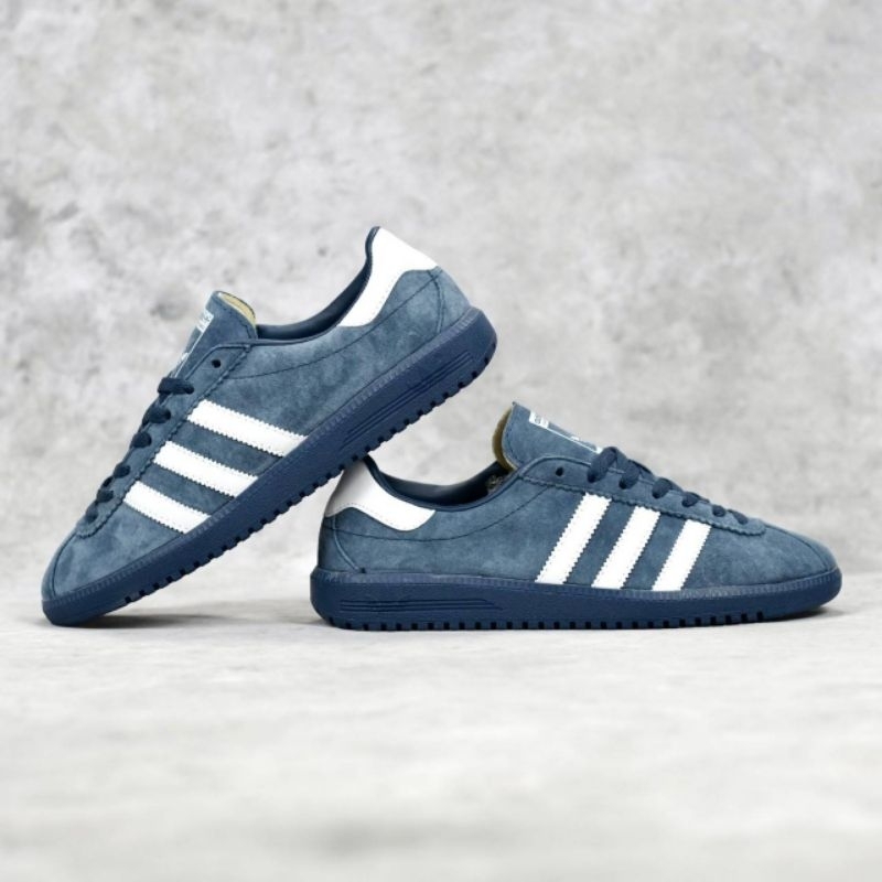 sepatu casual adidas bermuda navy white