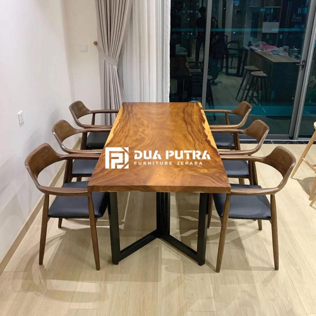 Meja makan kayu solid utuh trembesi + 6 kursi heroshima kayu jati dudukan busa jok