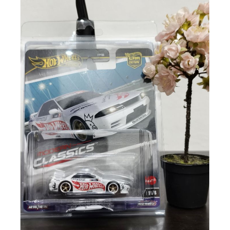 HW Premium Nissan Skyline GT-R (R32) PANDEM