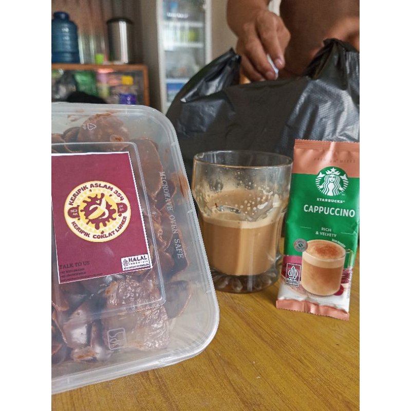 

keripik pisang coklat lumer box650ml