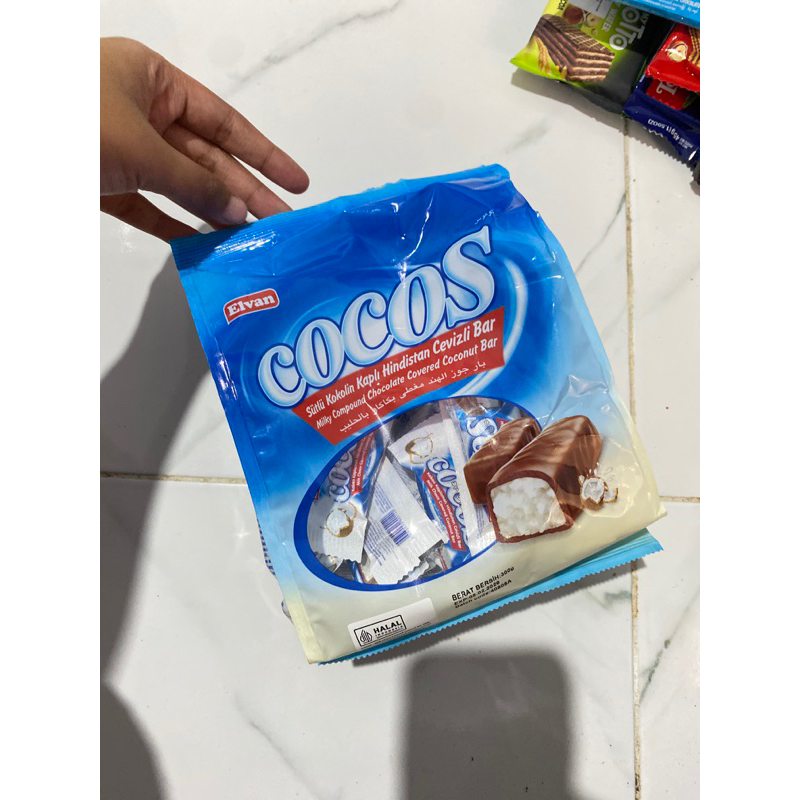 

Elvan Cocos Coconut Bar 300g Milky Compound Chocolate Covered Coconut Bar Coklat Turky Kelapa Bentuk Bar Salut Coklat