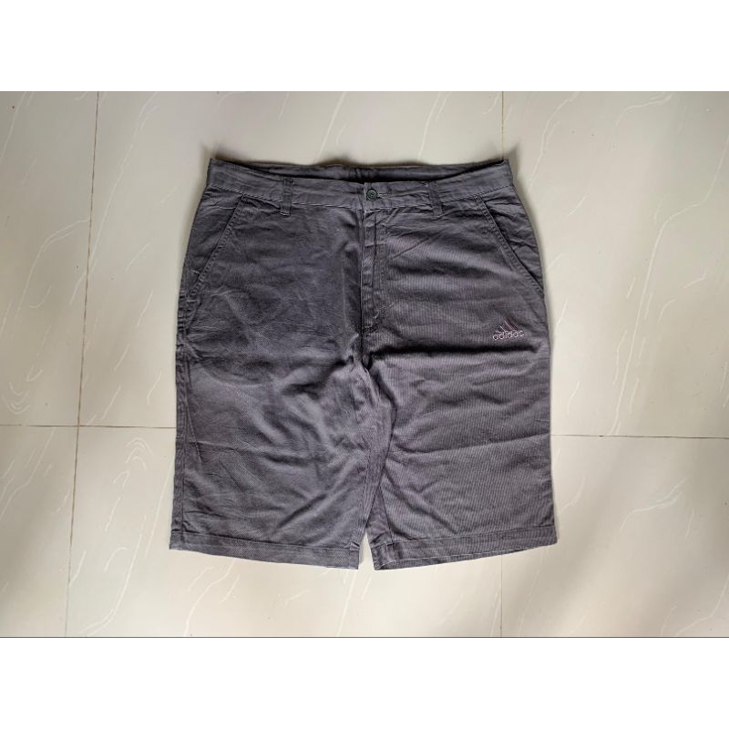 celana pendek chino adidas