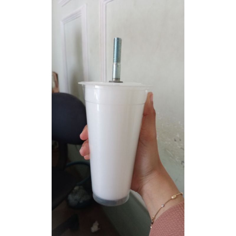 MOLDING CUP INJECTION MERK WINGOH
