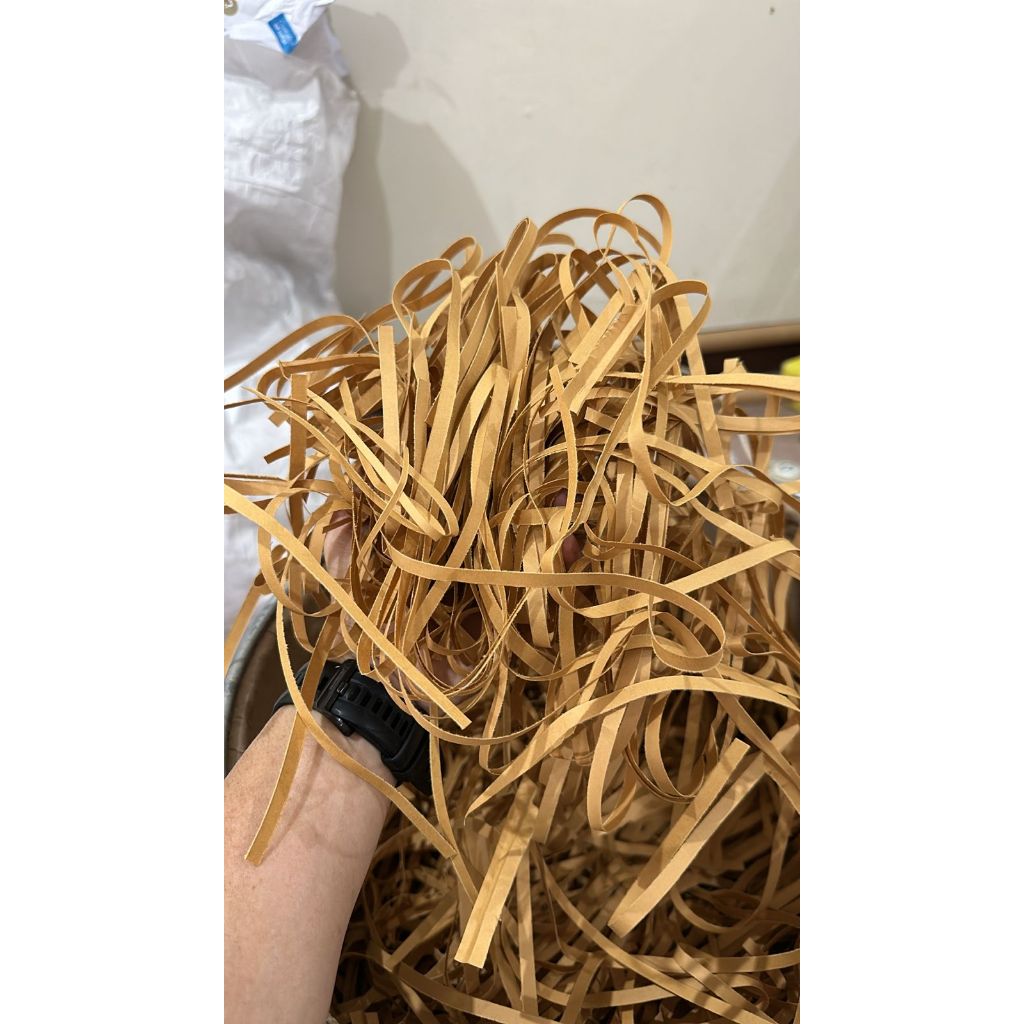 

Kertas Serut Samson Coklat Cacah Kertas Serut Hampers 250 gram