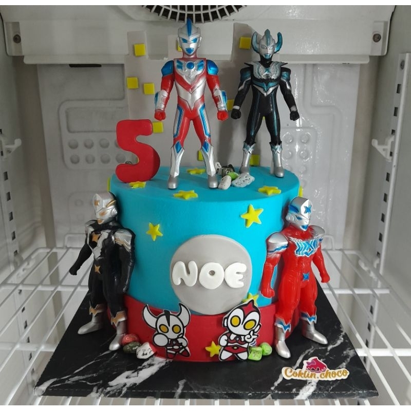 

kue ulang tahun ultraman/ cake birthday ultraman