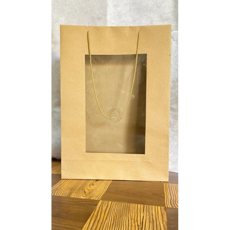 

paperbag mika 1 sisi ukuran 45x32x12cm paperbag buket hempers