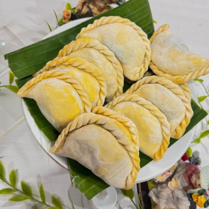 

Pastel FROZEN Jumbo ala Cita Rasa ukuran Besar Isi 10 Pcs