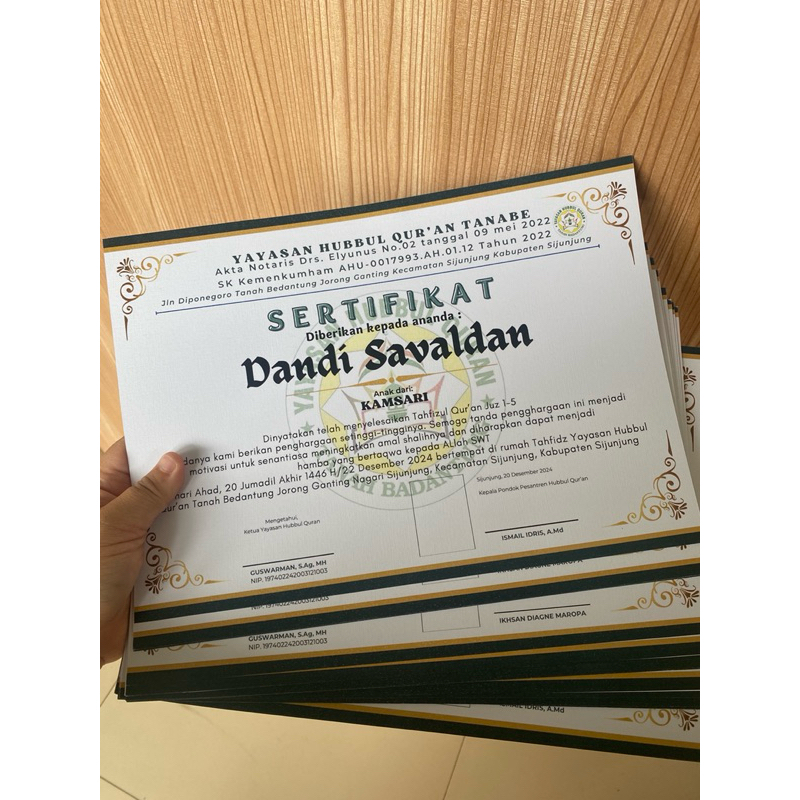 

SERTIFIKAT TAHFIDZ / SERTIFIKAT JUARA KELAS / SERTIFIKAT KHATAM ALQURAN / SERTIFIKAT PELATIHAN / SERTIFIKAT MURAH