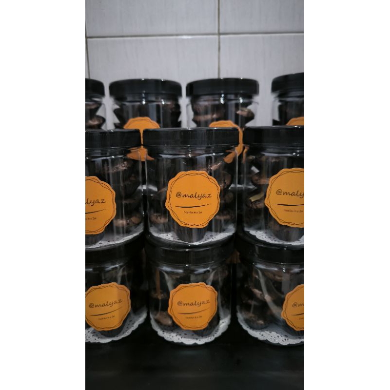 

Mini Brownies Cup by Malyaz Cookies in a Jar