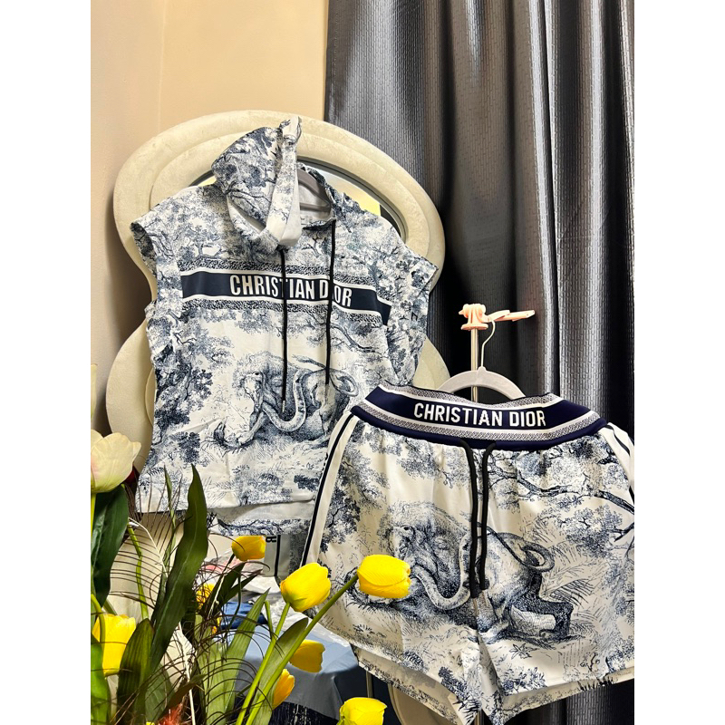 Setelan celana pendek motif dior