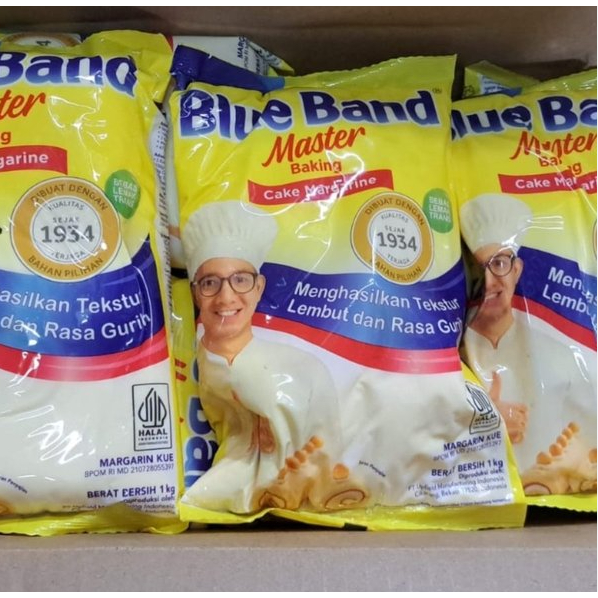 

BLUE BAND MASTER MARGARINE KEMASAN BANTAL UK 1KG, COCOK KUE/CAKE DLL